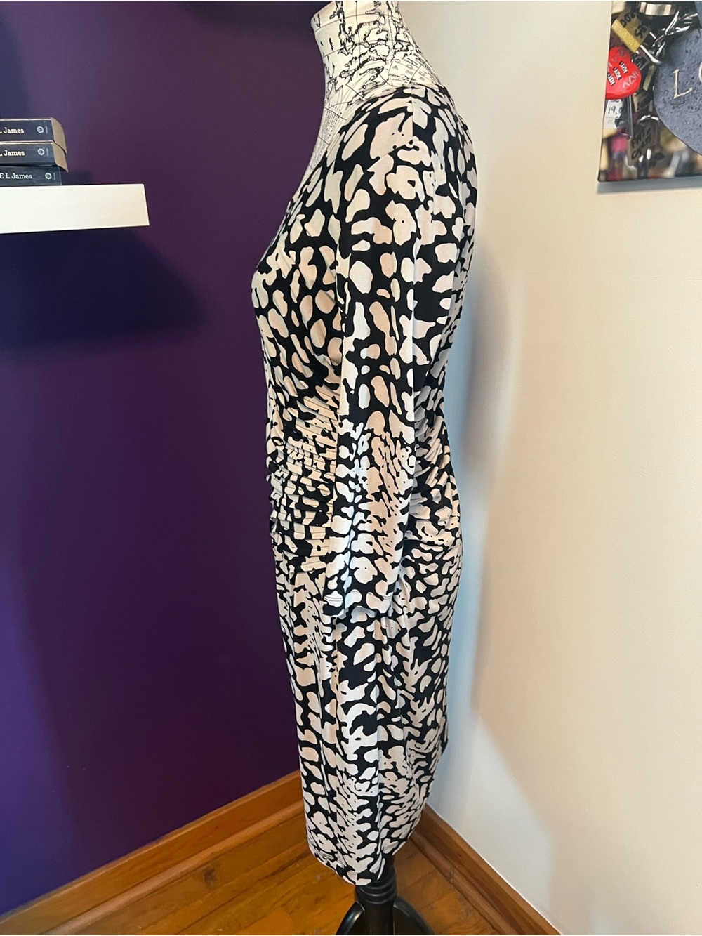 Calvin Klein Black and Cream Animal-Print Long Sleeve Dress - Picture 5 of 8